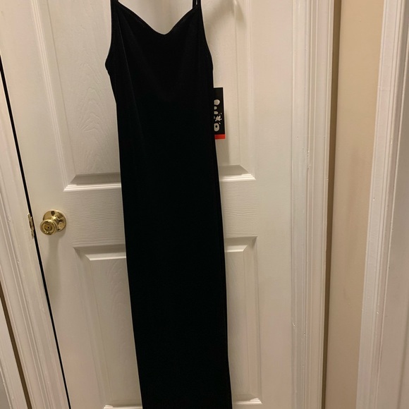 Jump Dresses & Skirts - Long black velvet holiday dress!